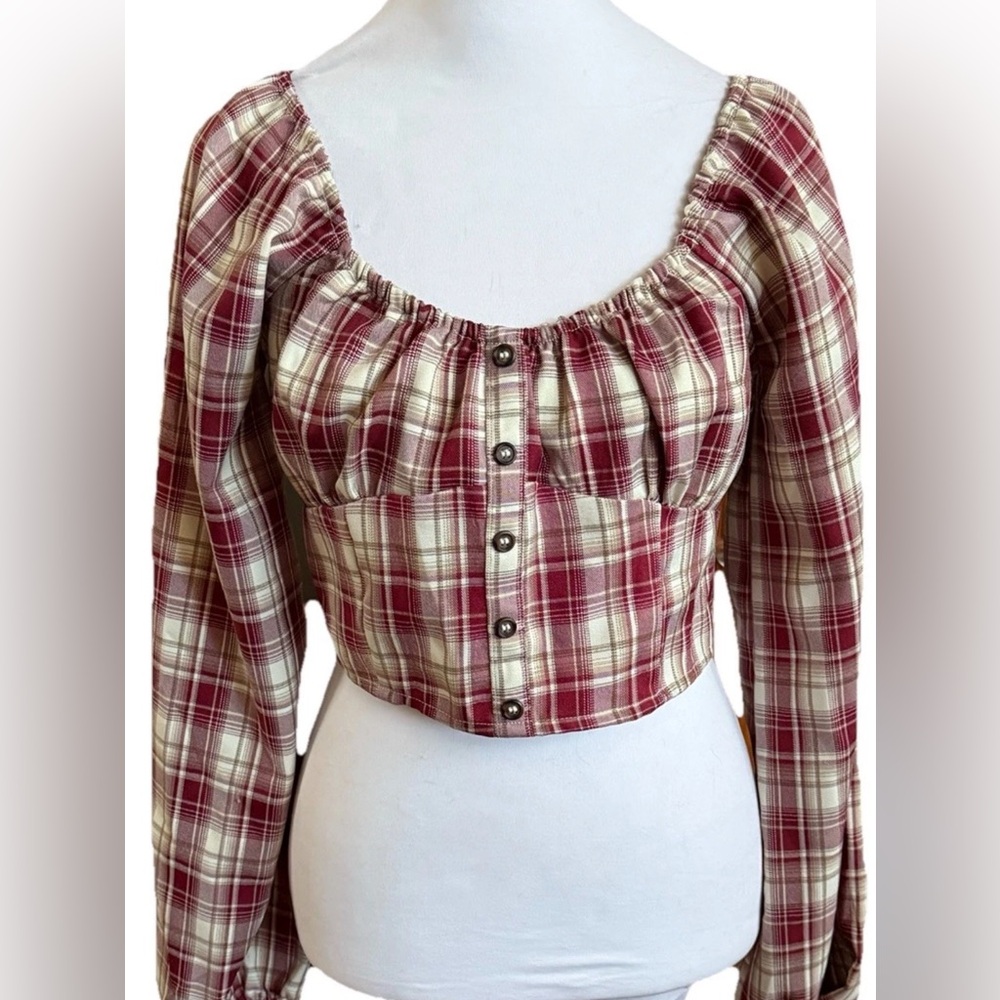 LOVE TREE Red + Cream Plaid Long Sleeve Smocked Crop Top Size Medium